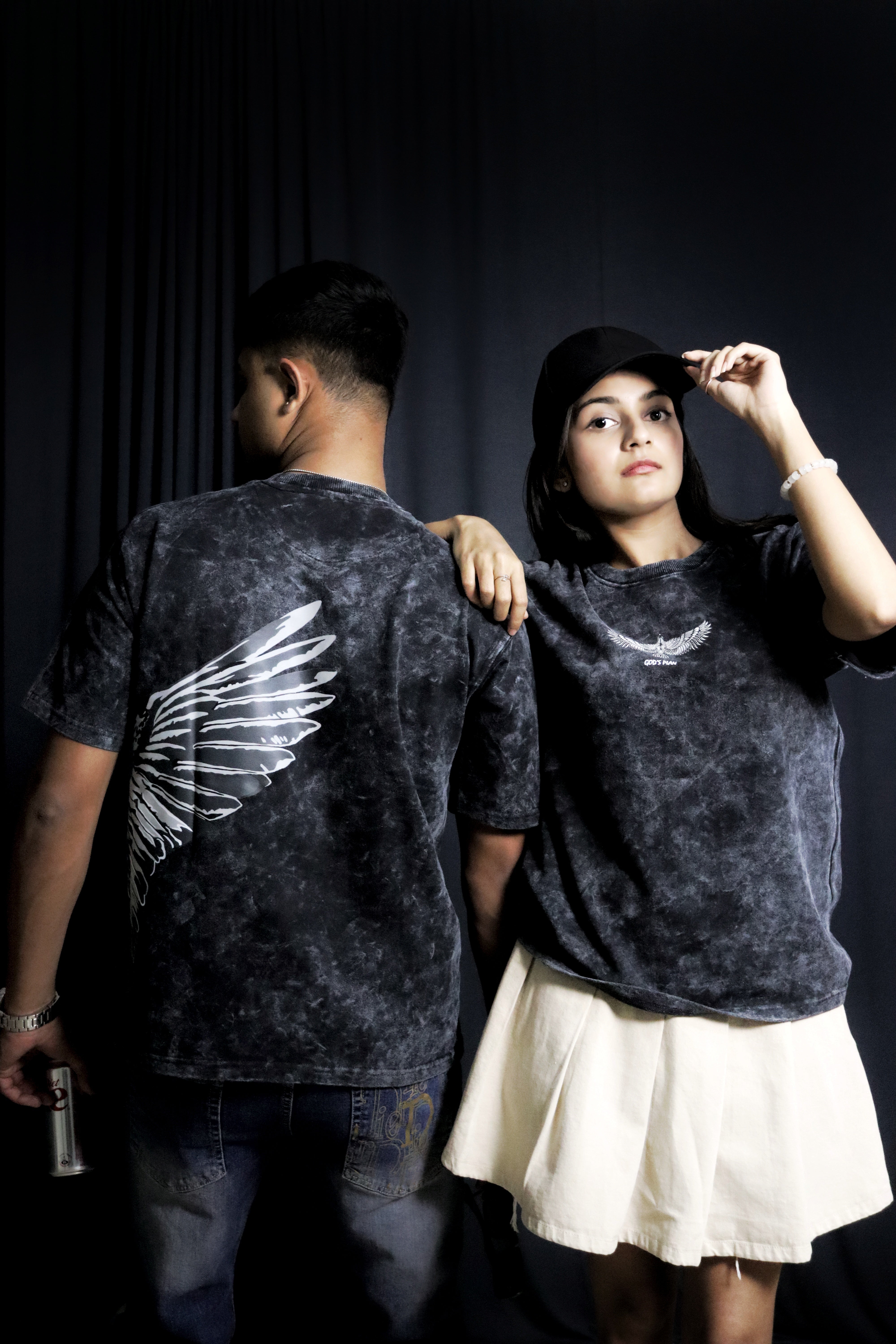 YAMIZ — Obsidian Wings Oversized Tee